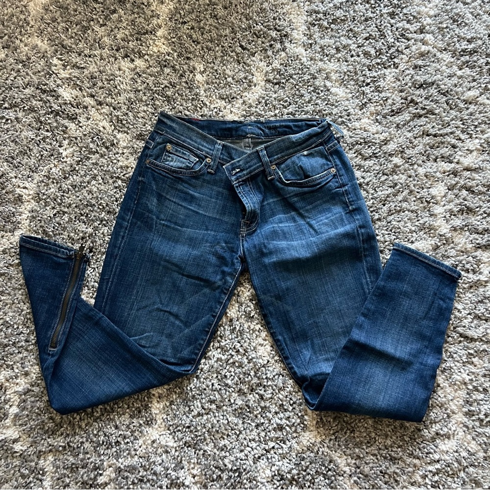 7 FOR ALL MANKIND The Cropped Skinny dark wash denim jeans 
ADULT 29